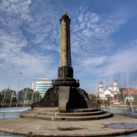 New Mira Hotel Semarang Esterno foto