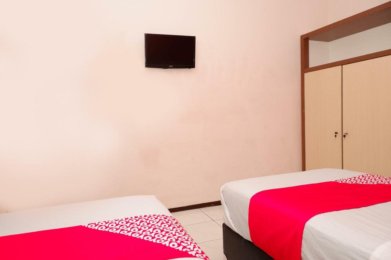 New Mira Hotel Semarang Esterno foto