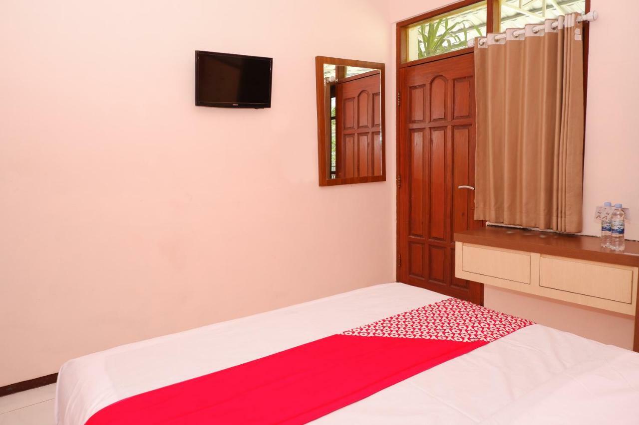 New Mira Hotel Semarang Esterno foto
