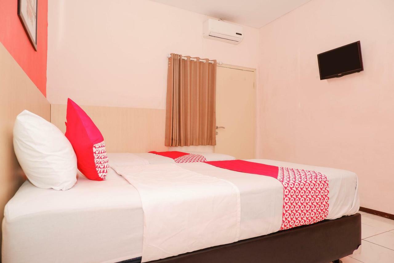 New Mira Hotel Semarang Esterno foto