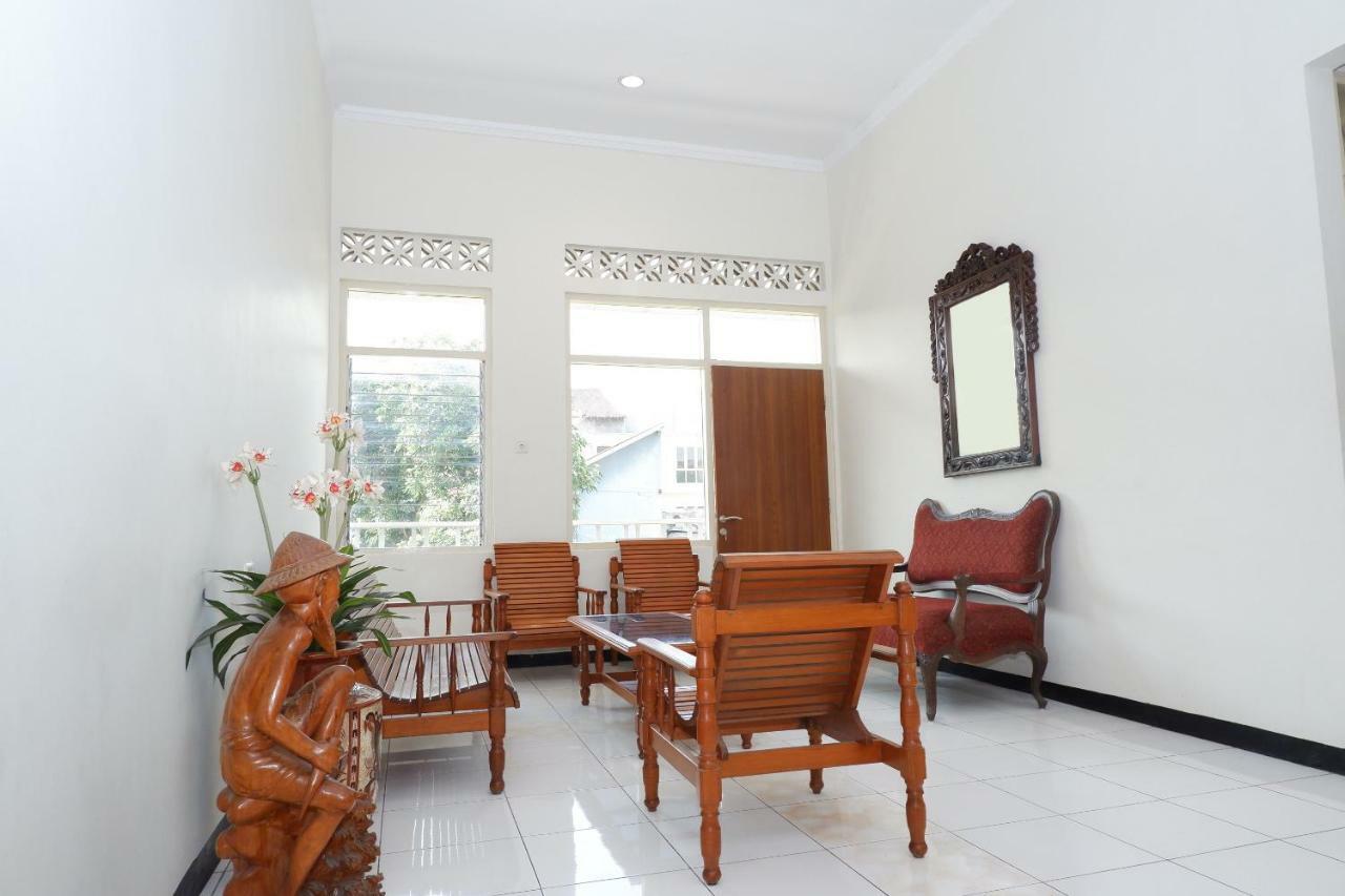 New Mira Hotel Semarang Esterno foto