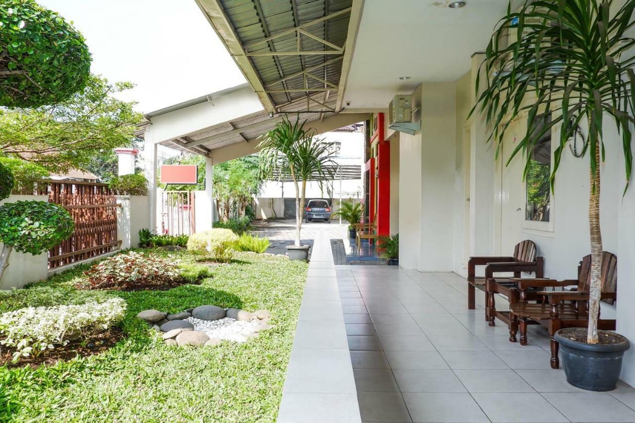 New Mira Hotel Semarang Esterno foto