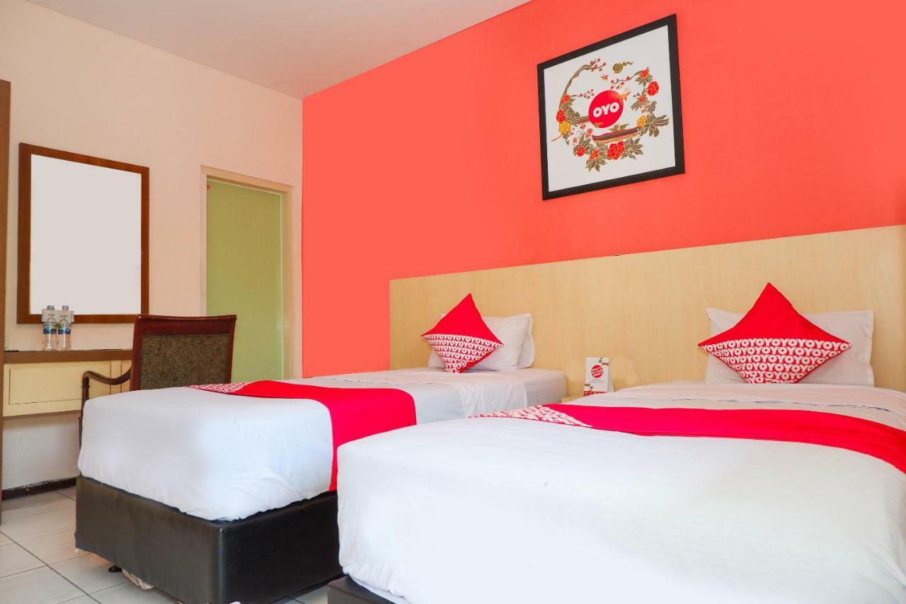 New Mira Hotel Semarang Esterno foto